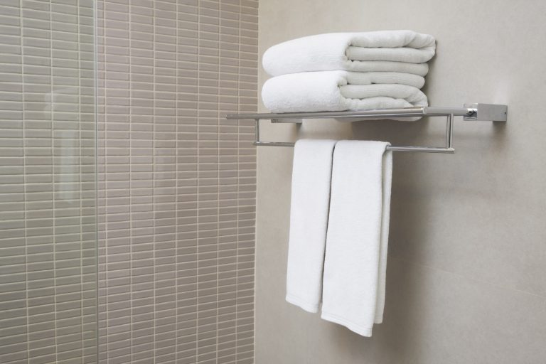 Shelf Rail