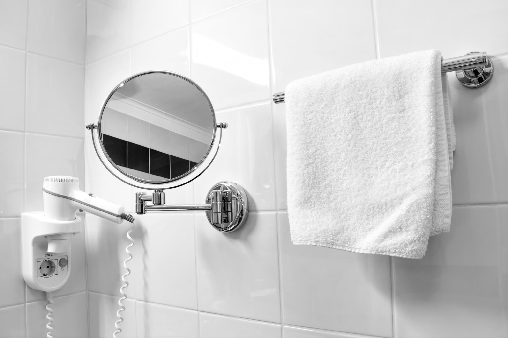 Pivot Mirrors